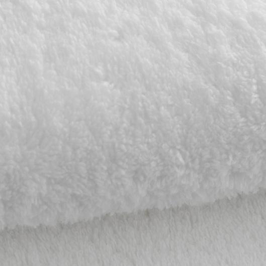 BEAUTY ON POINT WITH BROWS & LIPS